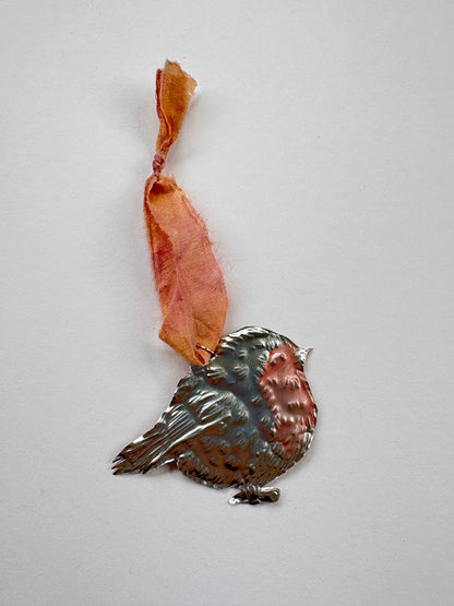 Robin Tin Embossed Decoration