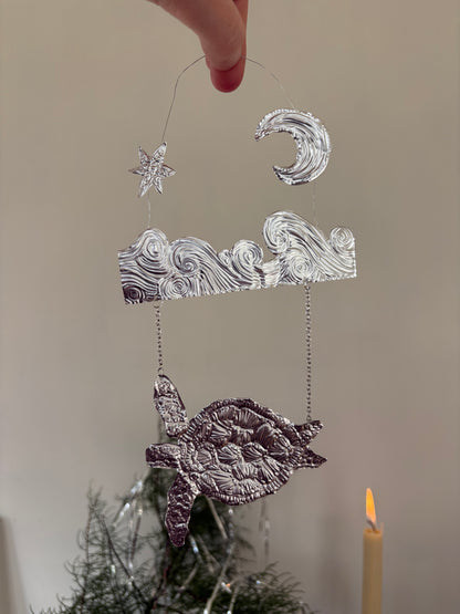 Turtle Tin Embossed Hanging Scene