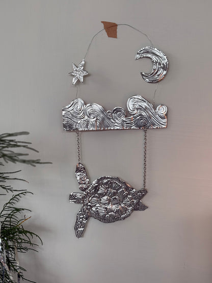 Turtle Tin Embossed Hanging Scene