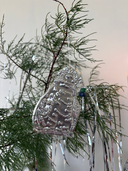 Penguin Tin Embossed Decoration